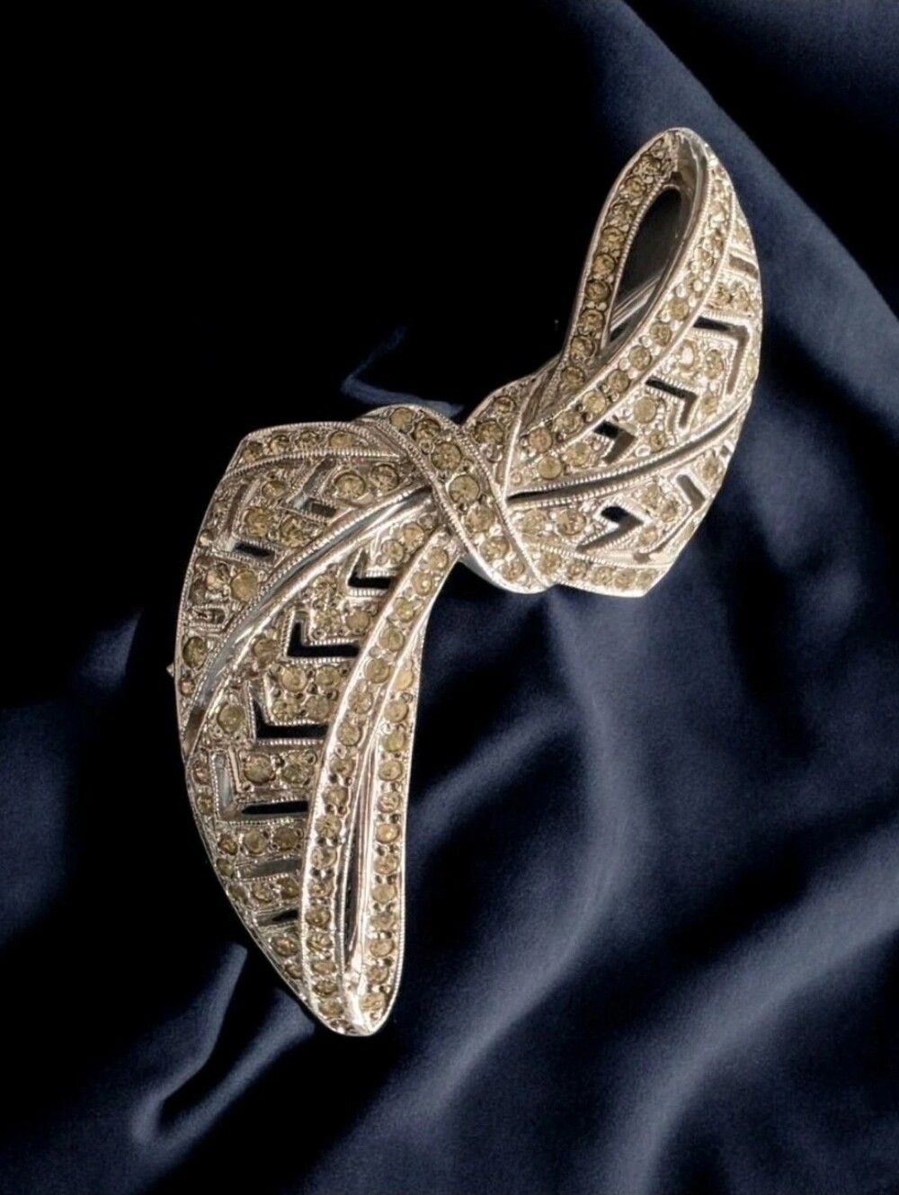 Vintage Signed Polcini Art Deco Revival Clear Rhinestone Bow Brooch Silver Tone